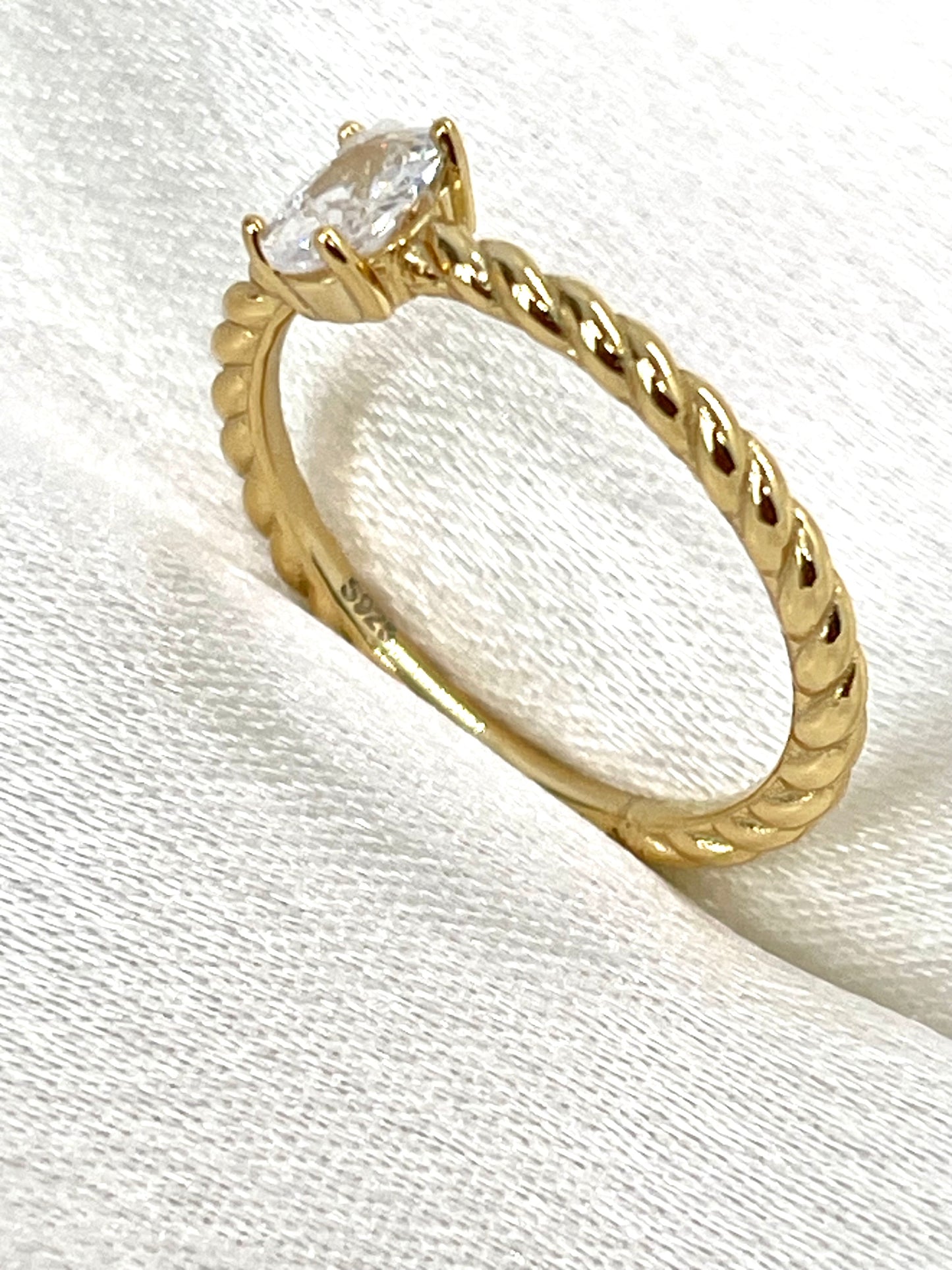 Bague Élégance Torsadée – Argent 925 Plaqué Or 18K