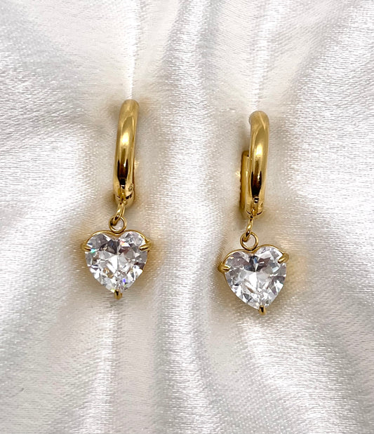 Boucles d’Oreilles Cœur Éternel – Plaqué Or 18K et Zircons Étincelants