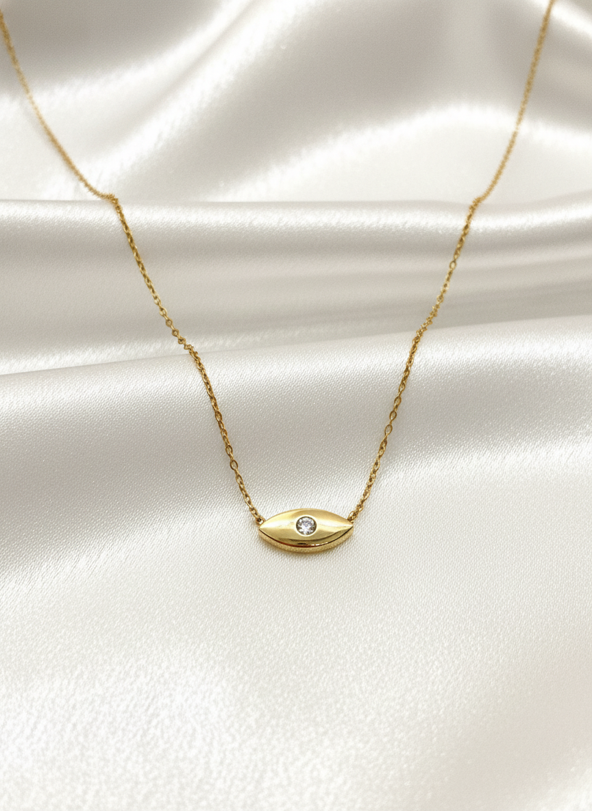 Collier œil chaîne corrigée